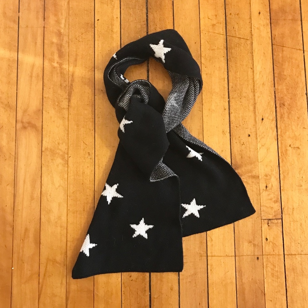 Gap Star Scarf
